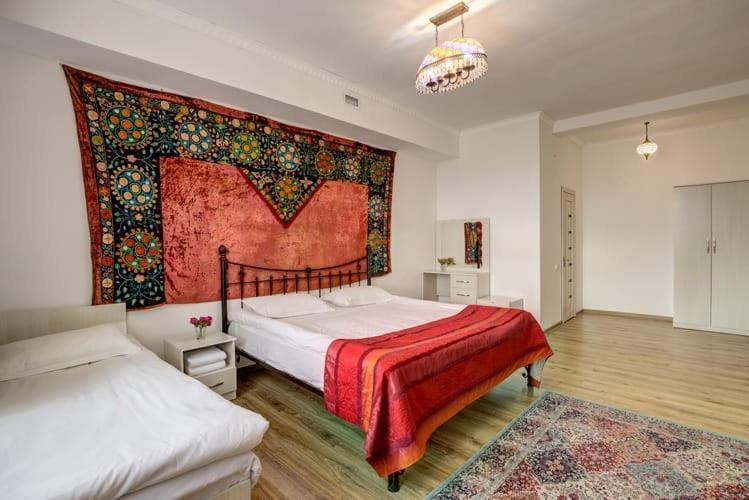 Olive Hotel Kochkor Bagian luar foto